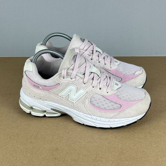 New Balance 2002R Athletic Shoes Kids 4 Pink White Low Top Lace Up Suede - Picture 3 of 10
